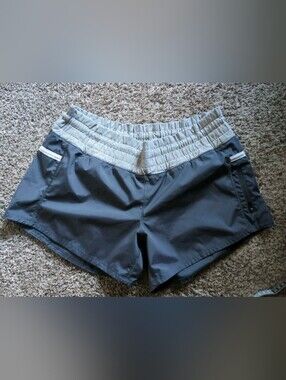 Women's Lululemon Athletica Wide Waistband Gray Tracker Shorts